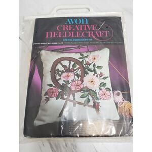 NEW Vintage Crewel Embroidery Spinning Wheel &‎ Roses Pillow Kit 70s Mod Floral